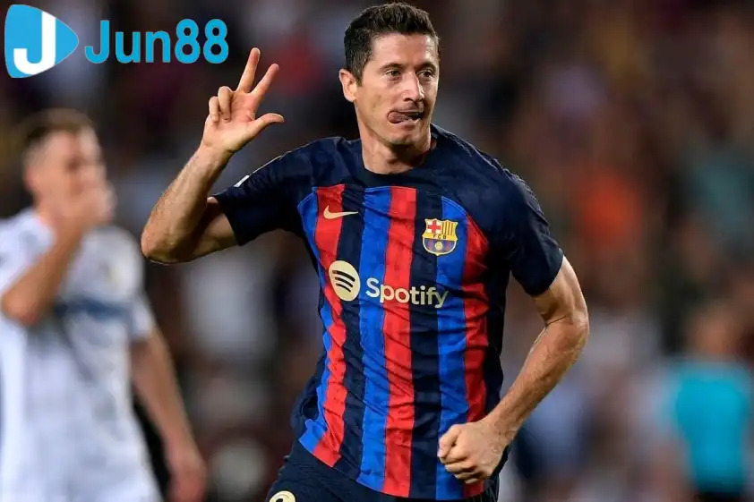 Bayern xác nhận Barcelona đã hoàn tất khoản nợ trong thương vụ Lewandowski. Ảnh: AFP