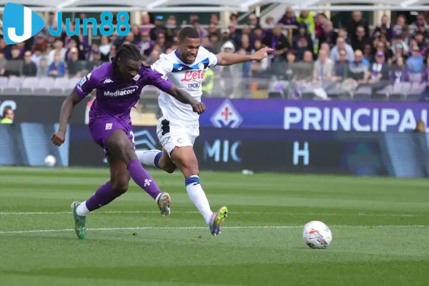Atalanta đang được đánh giá cao hơn nhờ lợi thế sân nhà cùng vị trí nhỉnh hơn trên bảng xếp hạng. Atalanta đang được đánh giá cao hơn nhờ lợi thế sân nhà cùng vị trí nhỉnh hơn trên bảng xếp hạng.